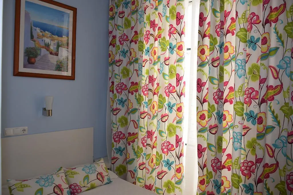 Pensao Flor Da Baixa Hotel Lisbon 2*,
